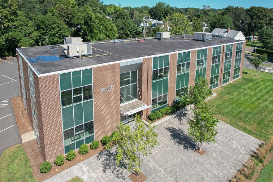 More Photos Of CORNER OF DIXWELL AVENUE AND SANFORD STREET, Hamden Medical For Lease