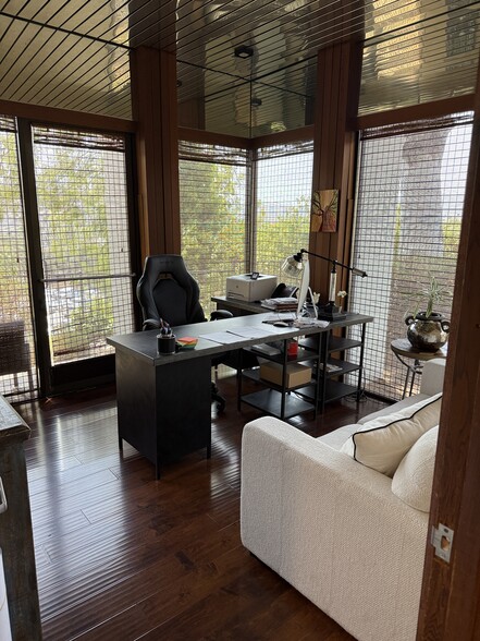 More Photos Of 31340 Via Colinas, Westlake Village Light Distribution For Lease