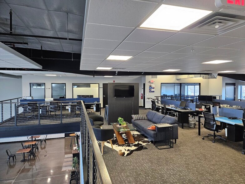 More Photos Of 1115 S Bell Ave, Ames Warehouse For Lease
