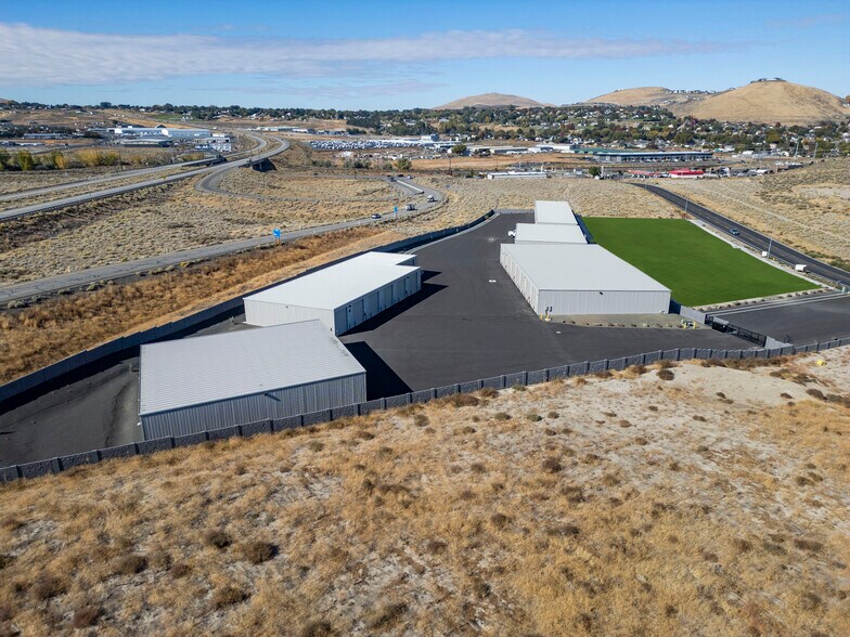 More Photos Of 10525 Ridgeline Dr, Kennewick Self Storage For Sale