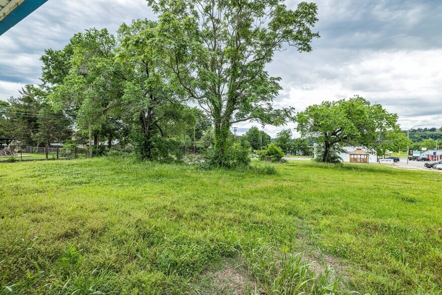 More Photos Of 101 S Main Street, Spavinaw Restaurant For Sale