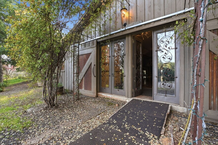 More Photos Of 21645 Parrotts Ferry Rd, Sonora Specialty For Sale