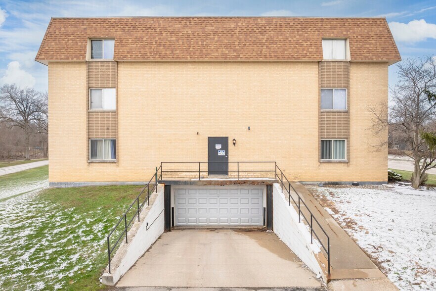 More Photos Of 6440 Fairfield Ave, Fort Wayne Apartments For Sale