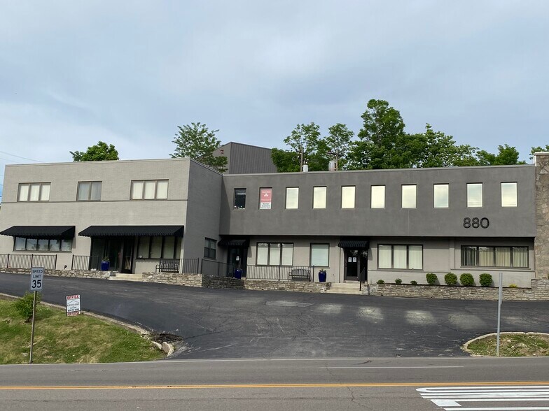 More Photos Of 880 Alexandria Pike, Fort Thomas Office For Lease