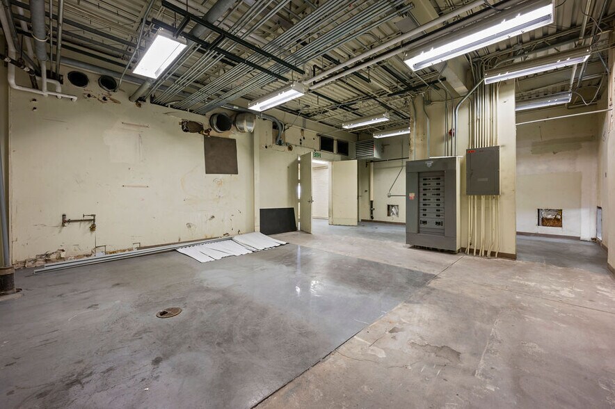 More Photos Of 787 Valley Ct, Grand Junction Office For Lease