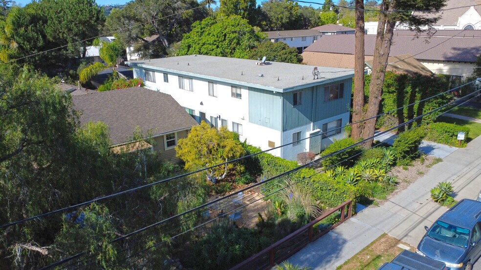 More Photos Of 2019 Bath St, Santa Barbara Apartments For Sale