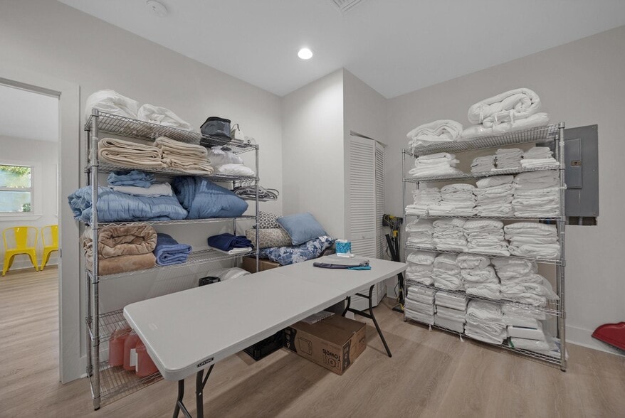 More Photos Of 19950-19980 Overseas Hwy, Sugarloaf Key Office For Sale