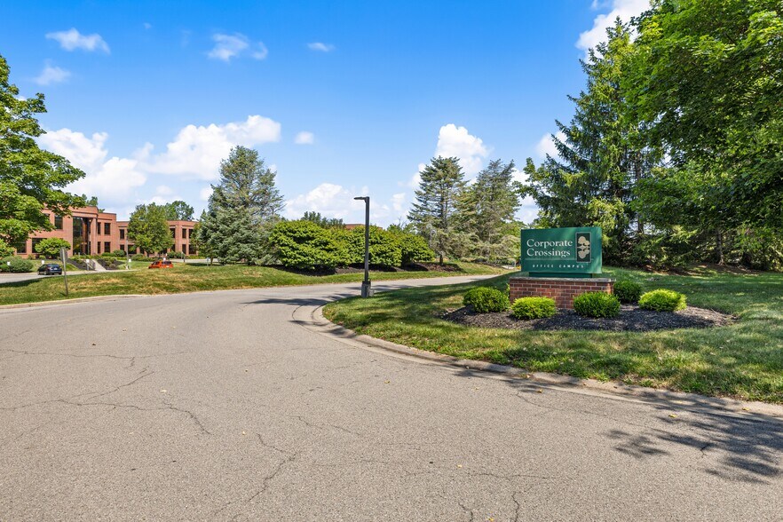 More Photos Of 171 Sullys Trl, Pittsford Office For Lease
