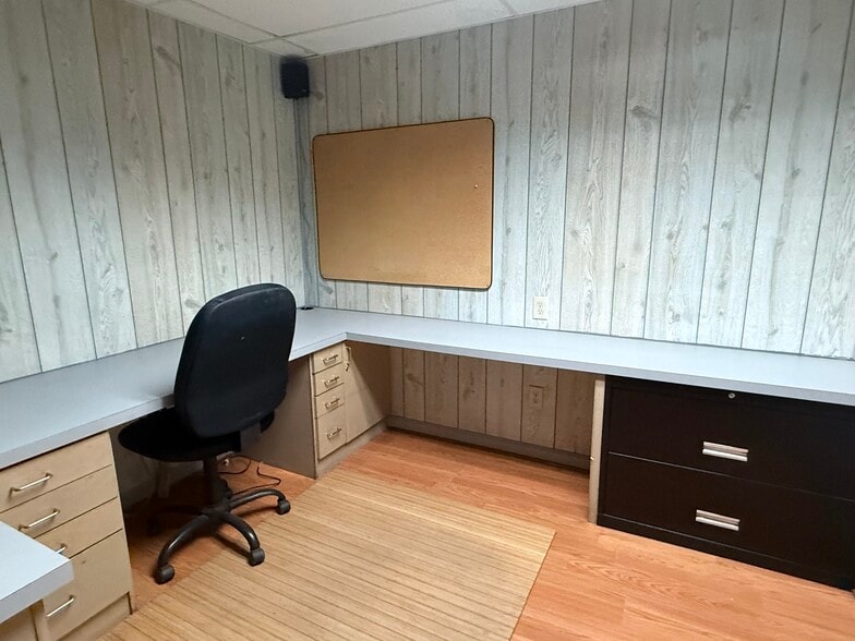 More Photos Of 416-424 W 25th St, Norfolk Freestanding For Sale