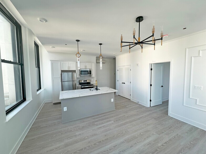 More Photos Of 201 E Baltimore St, Baltimore Apartments For Sale