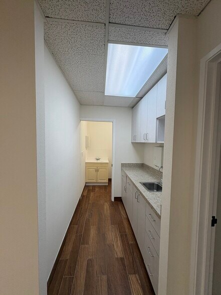 More Photos Of 17871 Santiago Blvd, Orange Medical For Lease