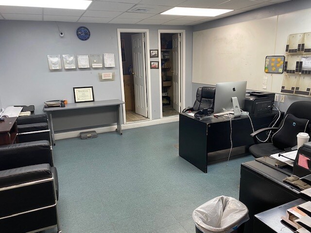 More Photos Of 647 River St, Paterson Warehouse For Lease