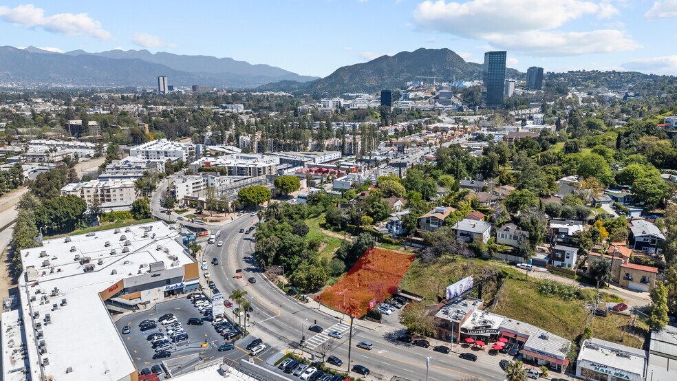 More Photos Of 11222 Ventura Blvd, Studio City Land For Sale