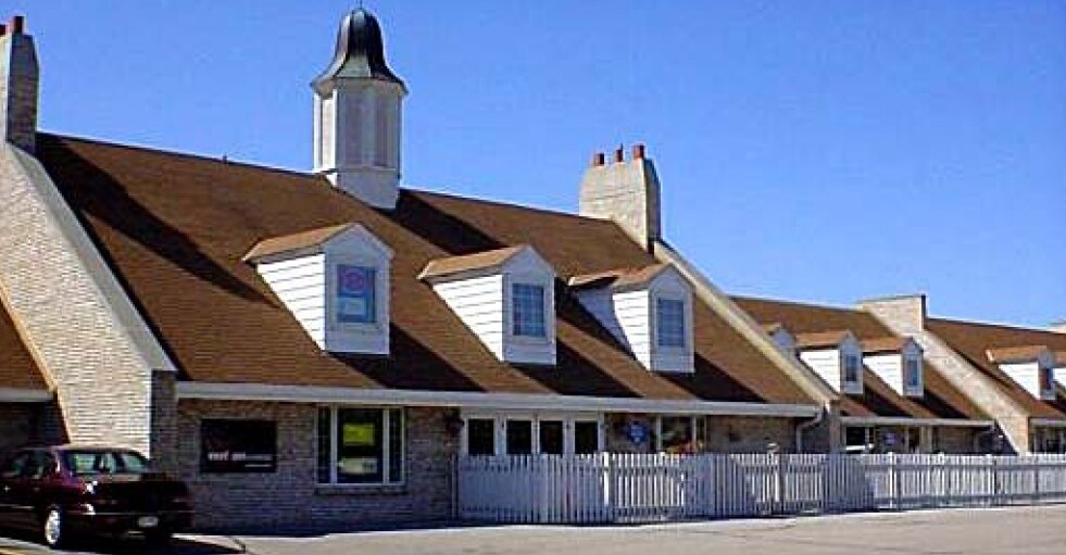 More Photos Of W173N9170 Saint Francis Dr, Menomonee Falls General Retail For Sale