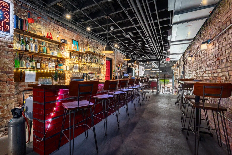 More Photos Of 2614 W Cary St, Richmond Freestanding For Sale