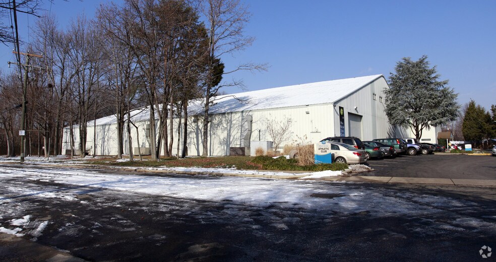 More Photos Of 7950 Audubon Ave, Alexandria Health Club For Sale