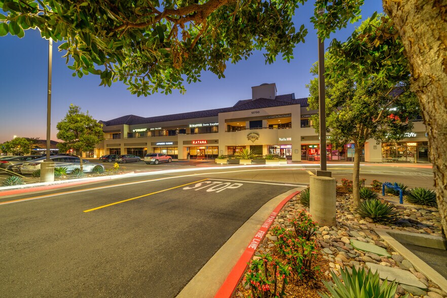 More Photos Of 12750-12950 Carmel Country Rd, San Diego Unknown For Lease