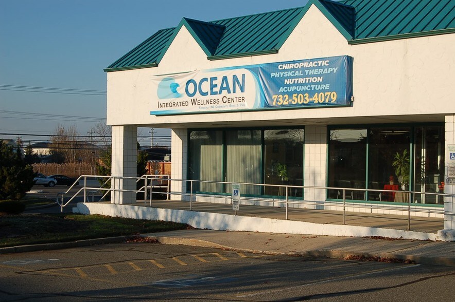 Primary Photo Of 864 Route 37 W, Toms River Freestanding For Lease