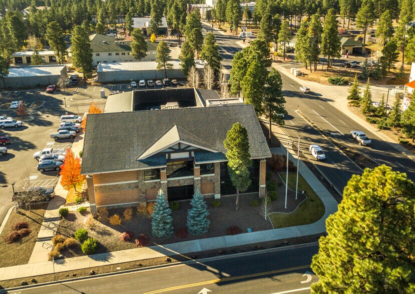 More Photos Of 1750 S Woodlands Village Blvd, Flagstaff Office For Sale