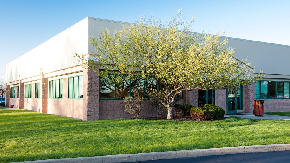 More Photos Of 2420 Sweet Home Rd, Amherst Office For Lease