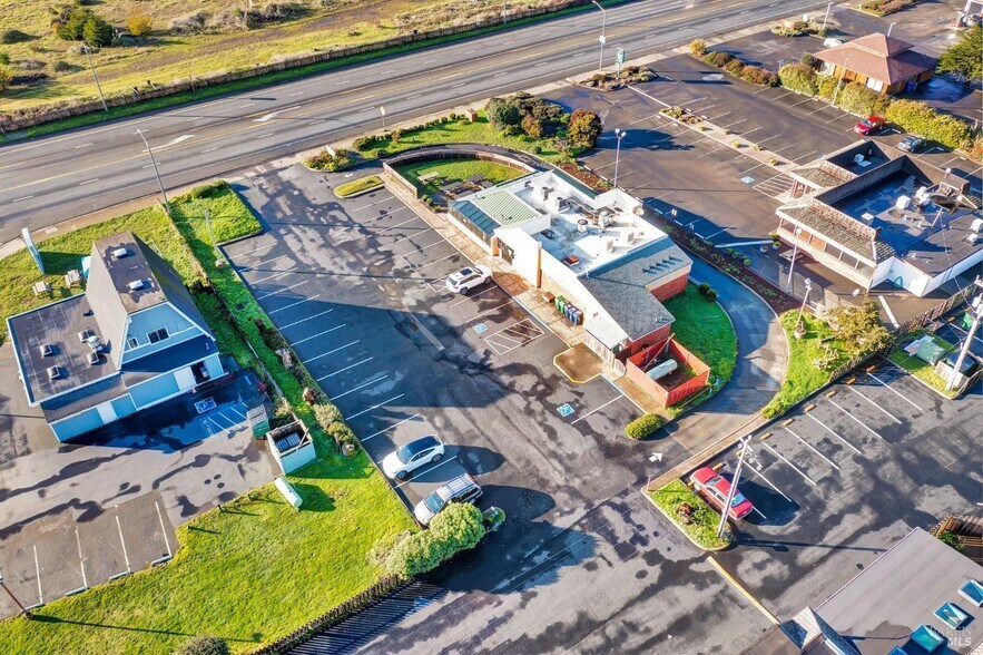 More Photos Of 760 S Main St, Fort Bragg Restaurant For Sale