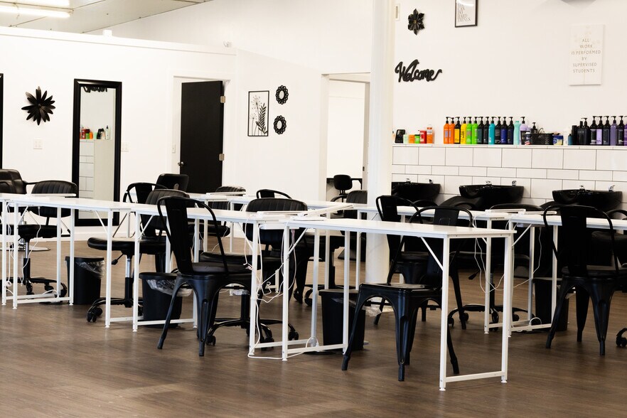 More Photos Of 630 E Main St, Vernal Storefront Retail Office For Lease