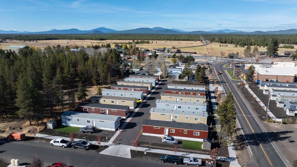 Primary Photo Of 51395 Preble Way, La Pine Manufactured Housing Mobile Home Park For Sale