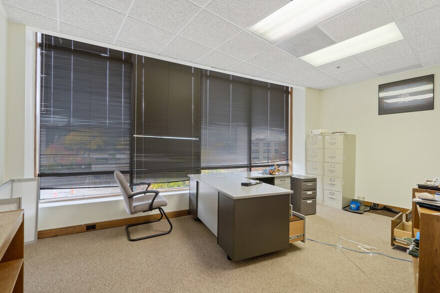 More Photos Of 344 W Genesee St, Syracuse Loft Creative Space For Lease