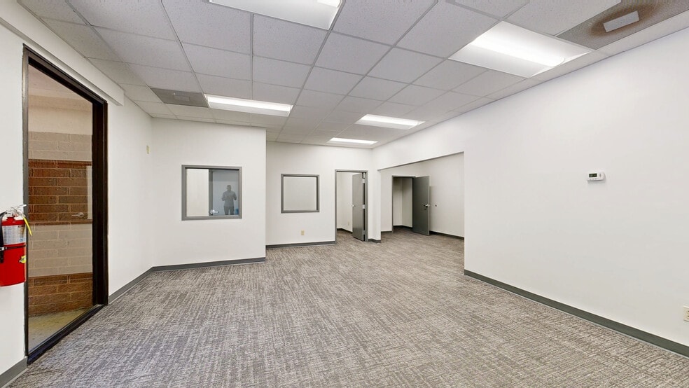 Primary Photo Of 3097 Presidential Dr, Atlanta Unknown For Lease