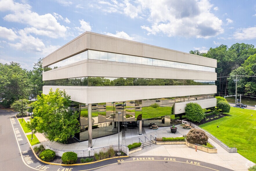 More Photos Of 1717 Newtown Langhorne Rd, Langhorne Office For Lease