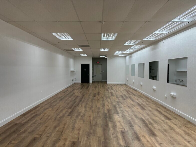 More Photos Of 701 JC Center Ct, Port Charlotte Storefront Retail Office For Sale