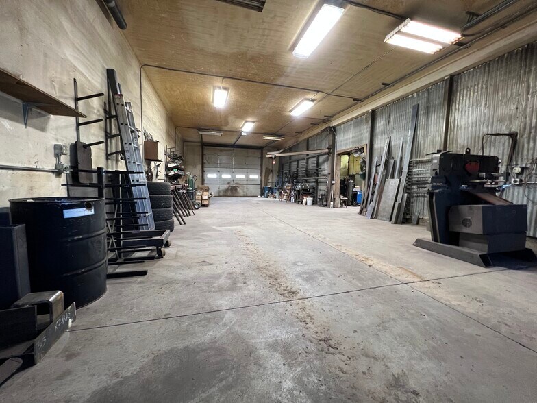 More Photos Of 6101 S 2nd St, Tetonia Service For Sale