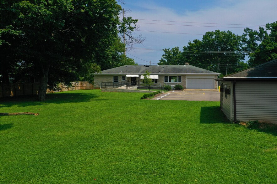 More Photos Of 9212 Preston Hwy, Louisville Office For Sale