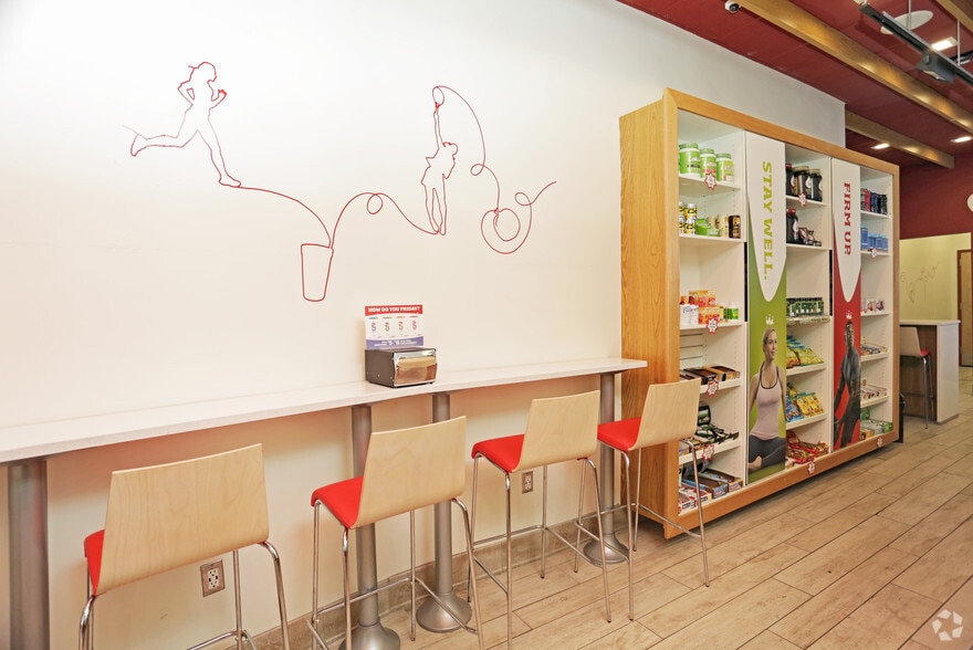 More Photos Of 1450 P St NW, Washington Storefront For Sale