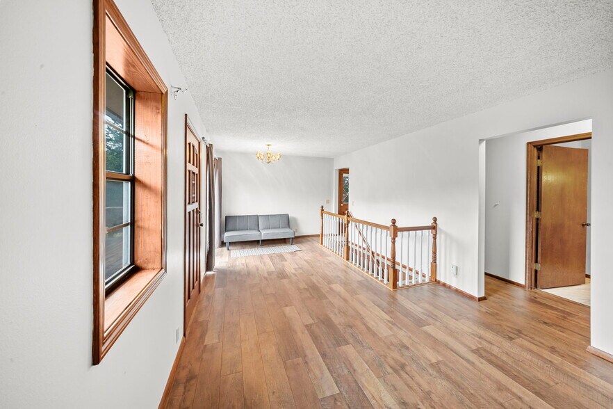 More Photos Of 1810 Little Flock Dr, Rogers Specialty For Sale
