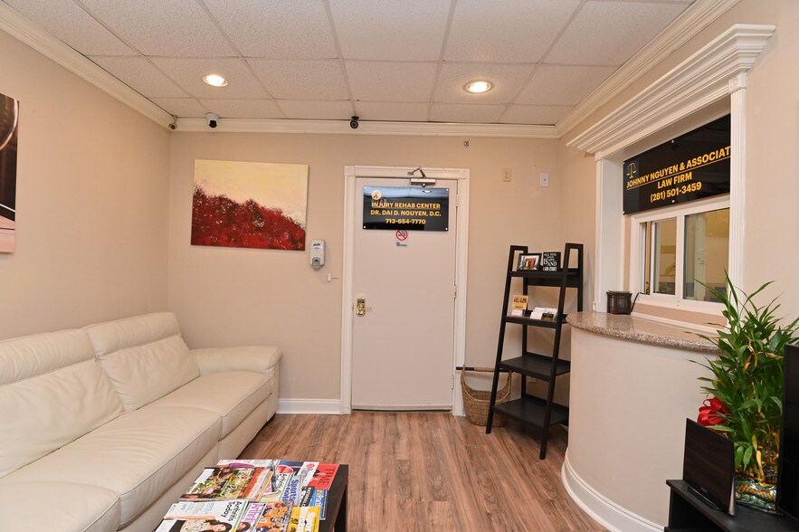 More Photos Of 2715 Fannin St, Houston Medical For Sale