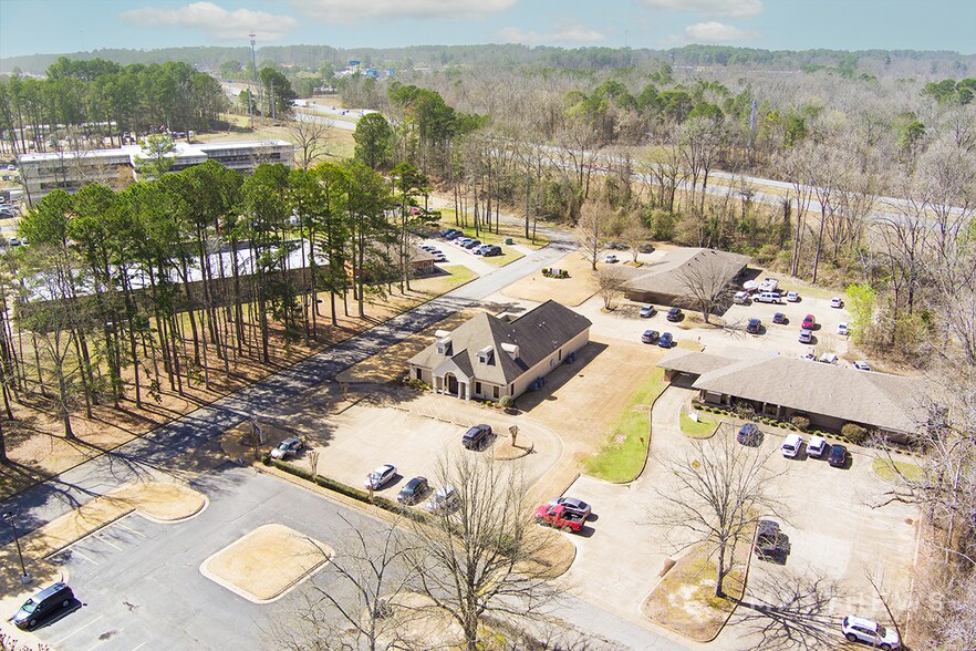 More Photos Of 2906 Cypress Rd, Arkadelphia Office For Lease
