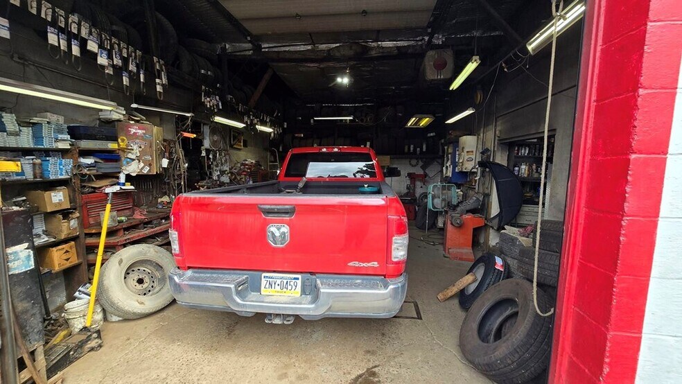 More Photos Of 311 W Broad St, New Bethlehem Specialty For Sale