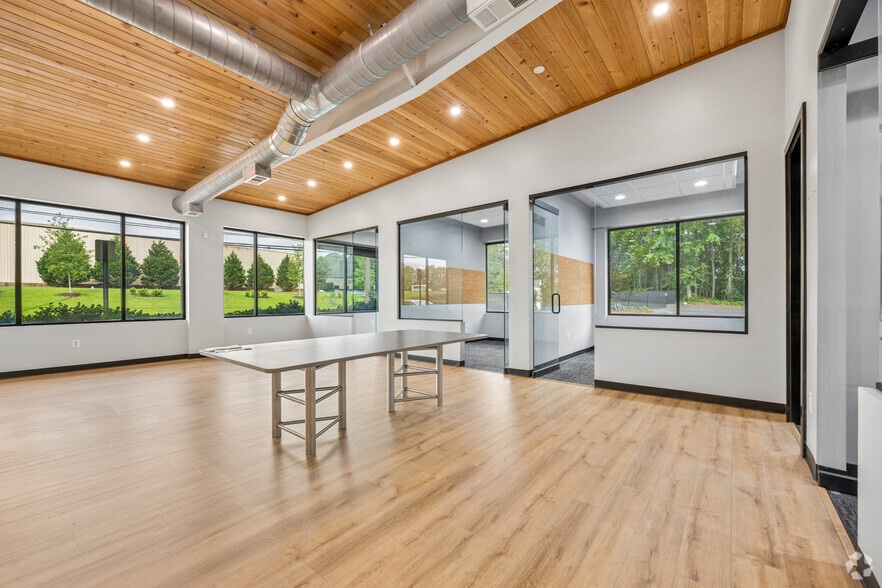More Photos Of 3200 N Berkeley Lake Rd NW, Duluth Warehouse For Lease