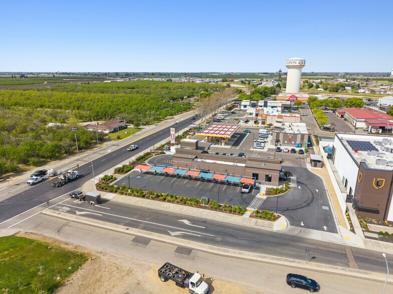 More Photos Of 1555 Canal Blvd, Ripon General Retail For Sale