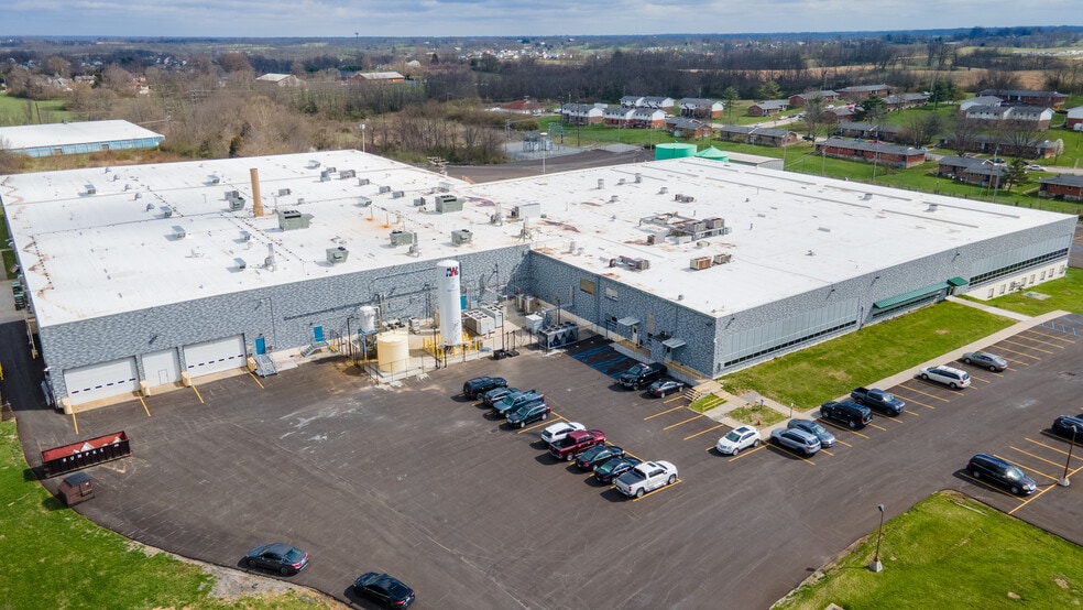 More Photos Of 435 E Washington St, Winchester Warehouse For Lease