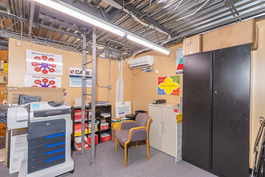 More Photos Of 2814 N Main St, Anderson General Retail For Sale