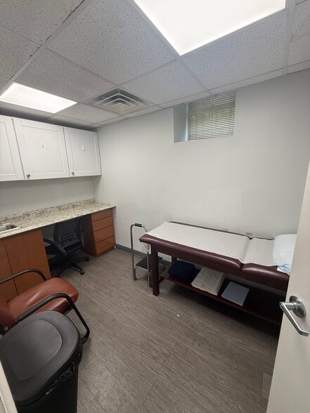 More Photos Of 15 Wadsworth Ave, New York Apartments For Lease