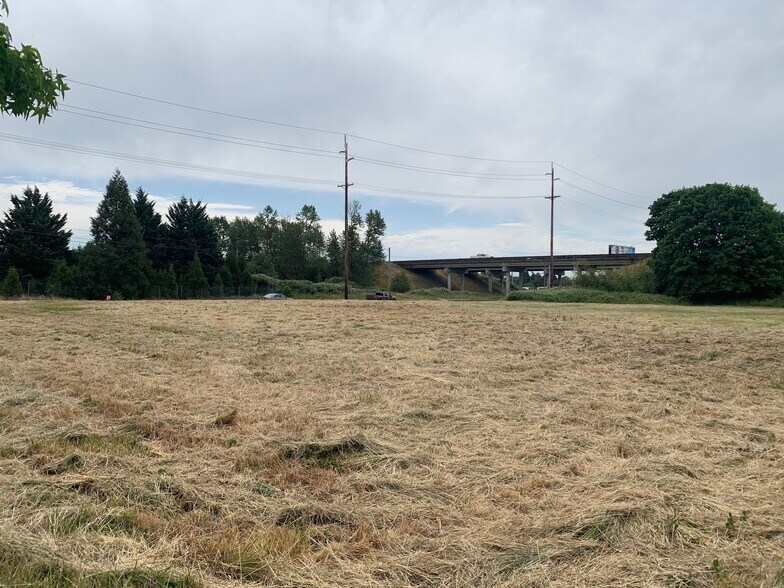 More Photos Of 28th St., Springfield Land For Sale