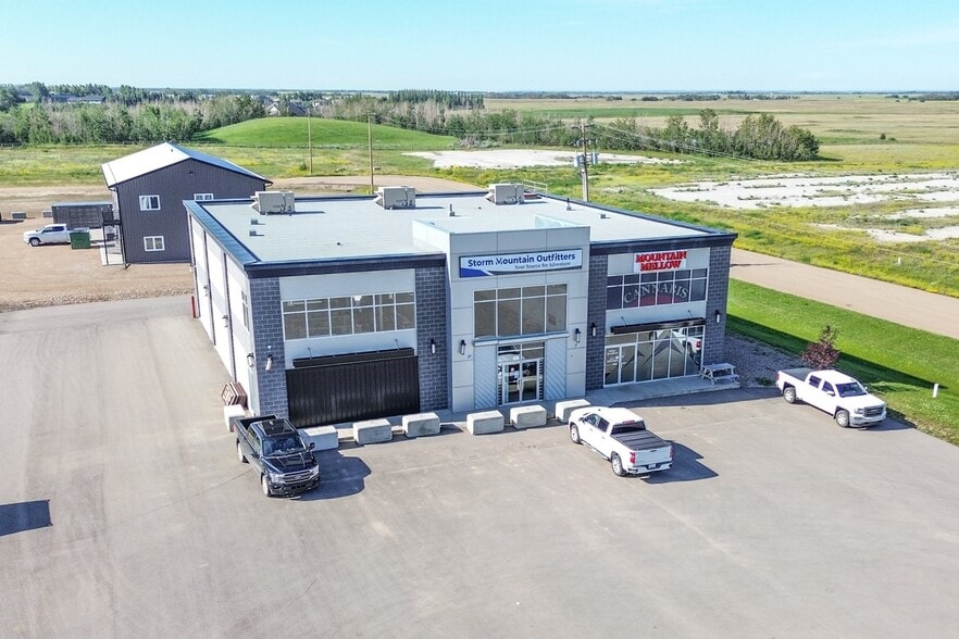 Primary Photo Of 4805 75 St, Stettler Storefront Retail Office For Sale