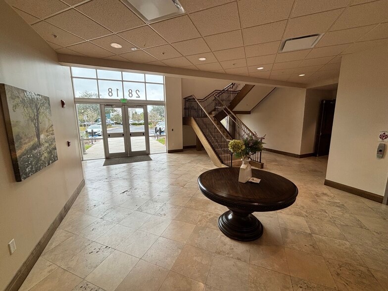More Photos Of 2818 Cypress Ridge Blvd, Wesley Chapel Office For Lease