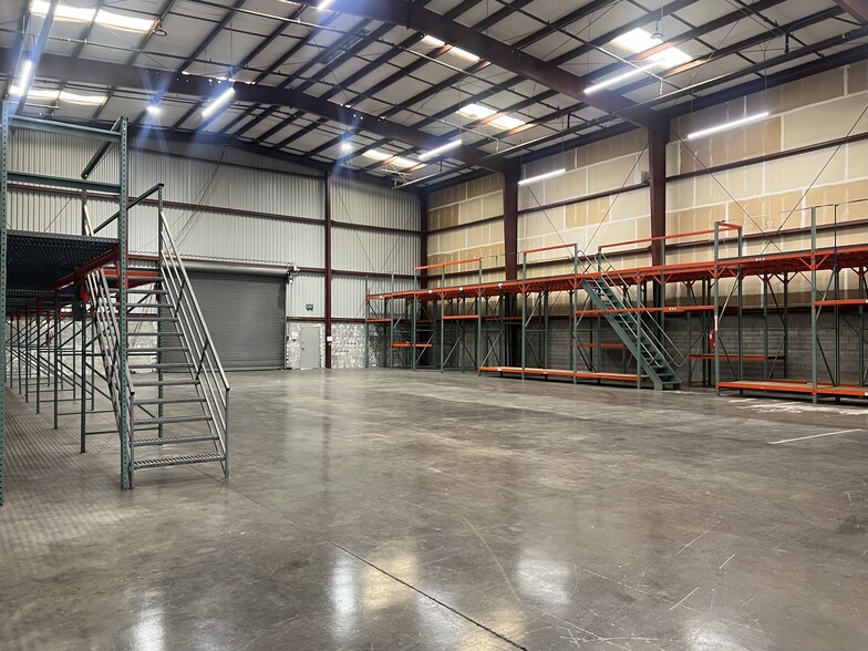 More Photos Of 538 6th St, San Francisco Flex For Lease