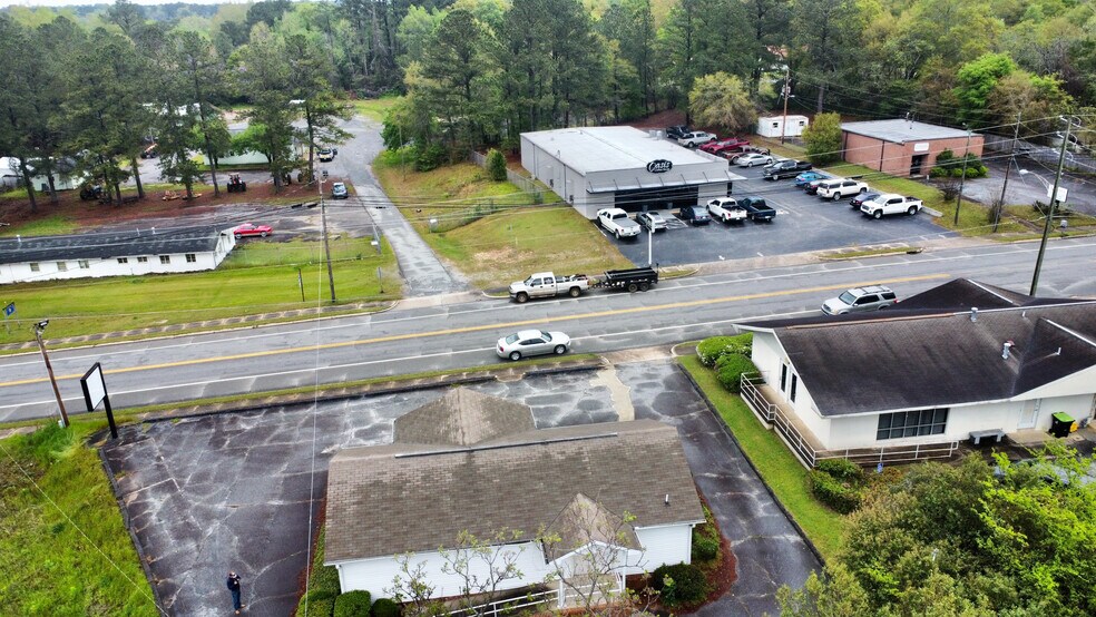 More Photos Of 305 Spaulding Rd, Montezuma Office For Sale