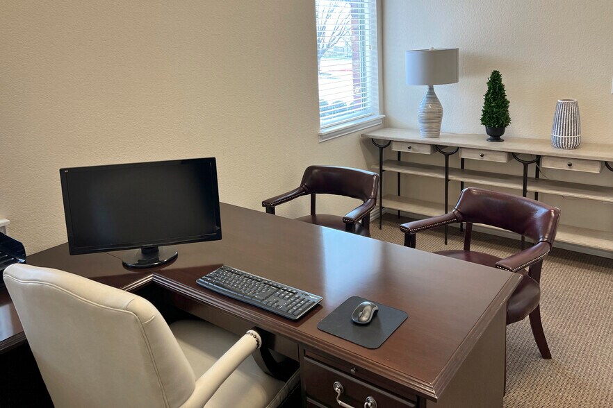 More Photos Of 3918 Telephone Rd, Lake Worth Medical For Lease