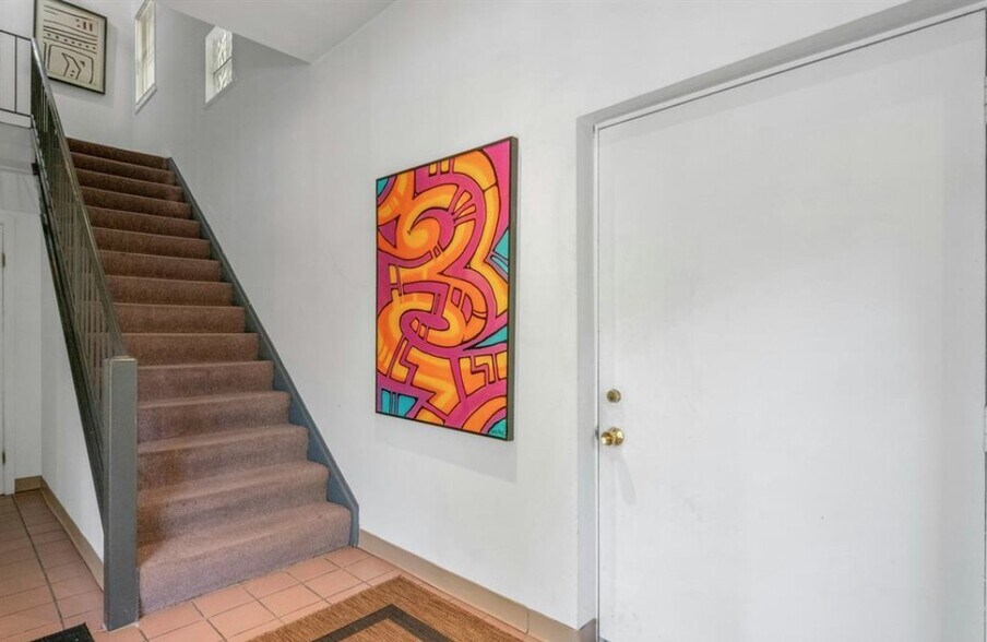 More Photos Of 29 Haines Rd, Bedford Hills Loft Creative Space For Lease
